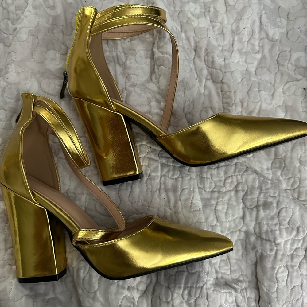 Good ankle strap block heels